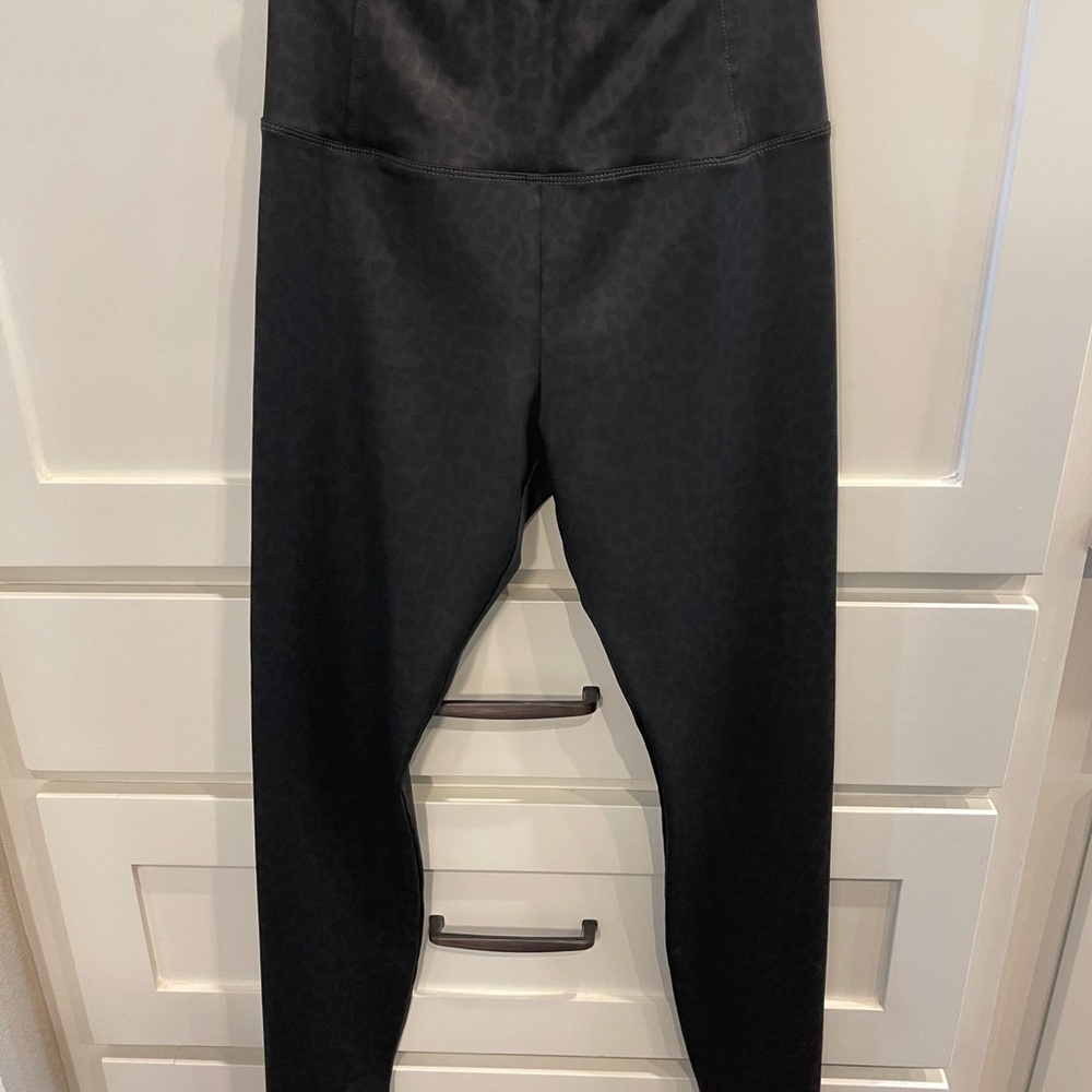 Wonderly Black Leggings Animal Print